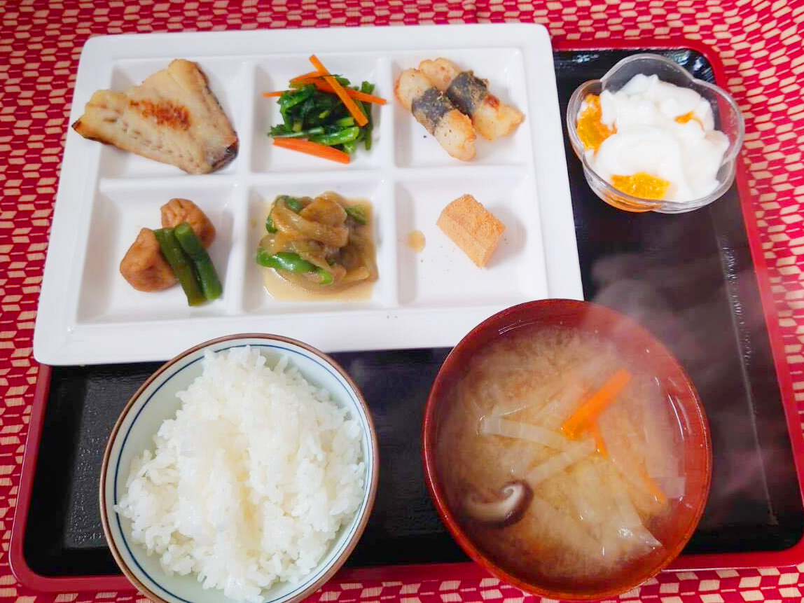 六つ切りプレートランチ